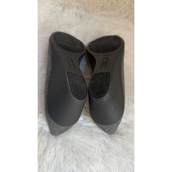 Dexflex Comfort Women Black & White Fabric Wedge Heel Cushion Comfort Pumps 11M - Picture 5 of 7